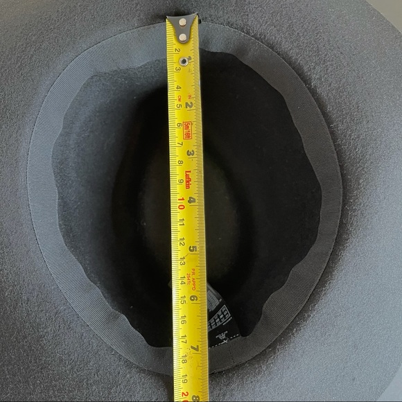 Woman’s Hat 100% Wool - Picture 14 of 15